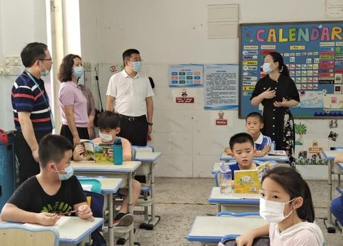 莫熙玲副区长率队深入盐田区试点学校 督导疫情防控并慰问暑假托管师生