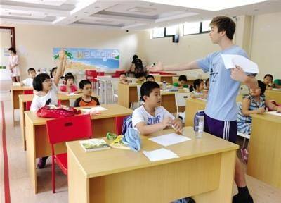广州约10%小学生无证托管暴露的隐患 校外托管服务的隐忧与展望